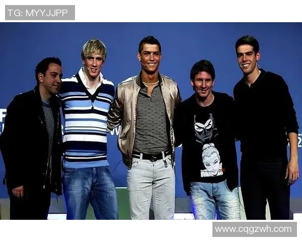 全球十大足球巨星所属球队盘点:明星阵容与辉煌历程解析